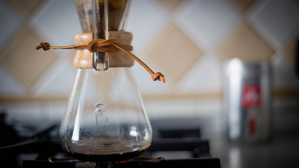 Pour over-bryggare med inbyggt dripfilter