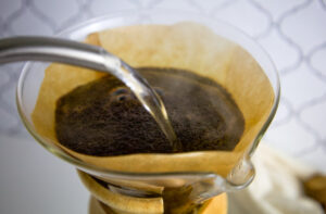 Pour over-kaffe bryggs for hand